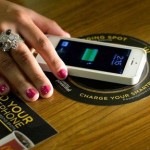 Лондонский McDonald`s предложит посетителям бесплатную индукционную зарядку гаджетов