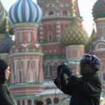 Деловой туризм в Москву сократился почти вдвое