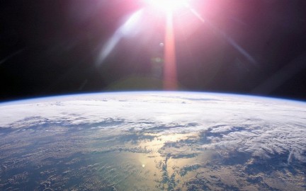 НАСА рассказало о «дожде» из космического мусора в 2014 году