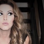 Дубцова сняла в клипе знаменитых друзей с детьми
