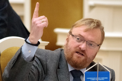 Милонов предложил взимать налог с иностранных туристов